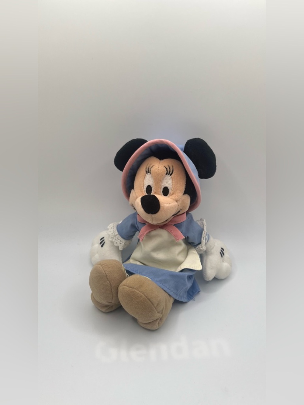 Disney Mickey & Minnie Plush Pair 9” - Bob Cratchit & Pionner Minnie OS - Picture 4 of 9